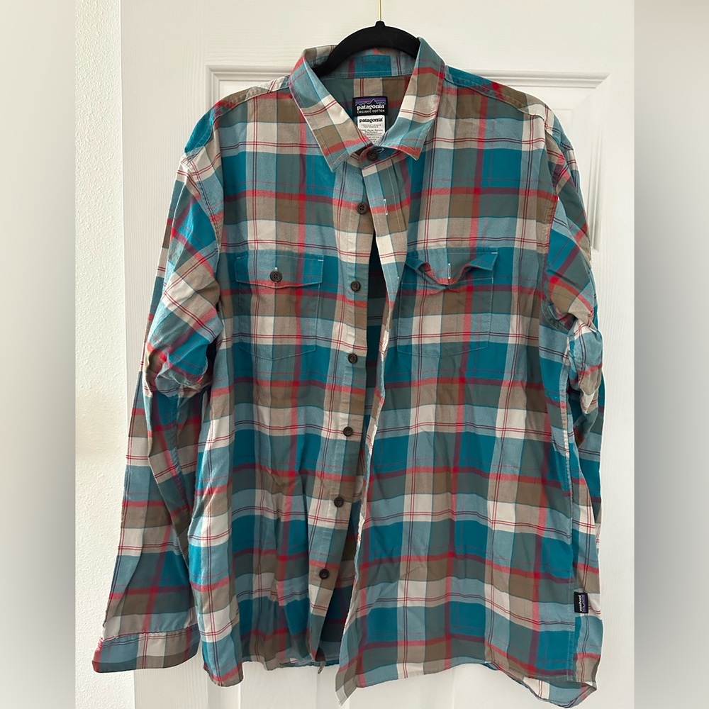 Men’s Patagonia XL plaid Shirt